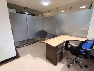 Foto 3 de Arrienda Oficina 130 M2 Amoblada 12 personas