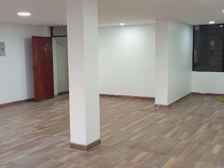 Foto 5 de Oficina de Arriendo en lugar comercial sobre la Av Mariscal Sucre , Chillogallo ,Sur de Quito