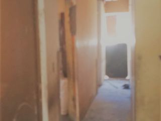 Foto 9 de CERCA AL OVALO AV. JOSE GRANDA REMATO CASA COMO TERRENO 2 PISOS 200M2 $135 MIL DOLARES, VISTA CALLE, UNA CDRA. AVENIDA