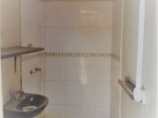 Foto 14 de CERCA AL OVALO AV. JOSE GRANDA REMATO CASA COMO TERRENO 2 PISOS 200M2 $135 MIL DOLARES, VISTA CALLE, UNA CDRA. AVENIDA