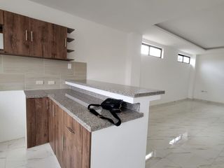 En alquiler lujoso y moderno departamento en Alamos Norte, Guayaquil