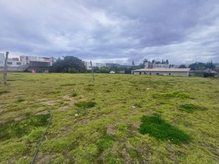 Amplio Terreno de 4000 m2 en Alquiler, en Calderón