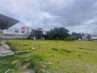 Amplio Terreno de 4000 m2 en Alquiler, en Calderón