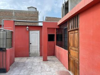 VENDO CASA EN AVENIDA URB LAS QUINTANAS TRUJILLO