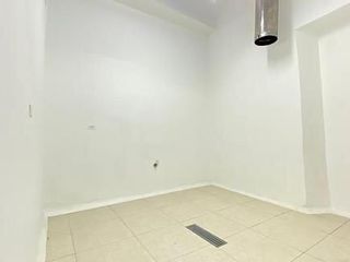 Foto 1 de Venta de casa comercial Barrio Bolivar, Concepto cocinas ocultas. SE ACEPTA PERMUTA