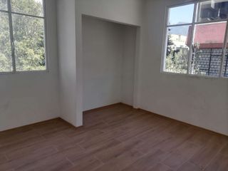 Foto 23 de Casa comercial en Alquiler de 200 Metros en el sector  Gonzalez Suárez, Orellana