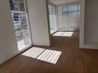 Foto 9 de Casa comercial en Alquiler de 200 Metros en el sector  Gonzalez Suárez, Orellana