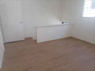 Foto 7 de Casa comercial en Alquiler de 200 Metros en el sector  Gonzalez Suárez, Orellana