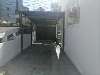 Foto 6 de Casa comercial en Alquiler de 200 Metros en el sector  Gonzalez Suárez, Orellana
