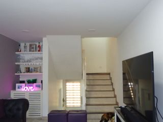 Foto 7 de VENDO HERMOSA CASA
