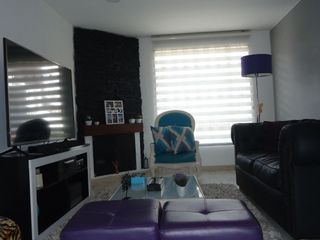 Foto 4 de VENDO HERMOSA CASA