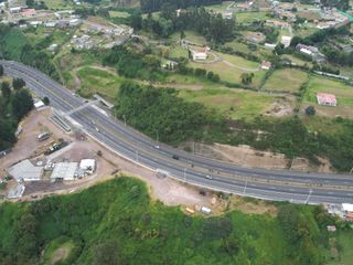 Foto 15 de Venta de 10.277M2 en la vía Principal, carretera Panamericana, Vía a Pintag 9 9 9 0 1 0 2 3 2