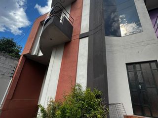 edificio o casa en venta de 4pisos sector cañaribamba totoracocha full rentero