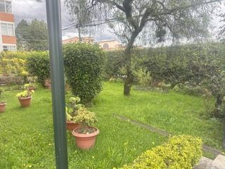 Foto 10 de Oportunidad departamento en venta con 110m2C en los Multifamiliares El Jardín – Cuenca
