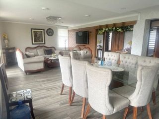 Foto 1 de Oportunidad departamento en venta con 110m2C en los Multifamiliares El Jardín – Cuenca