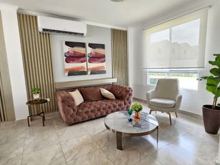 Foto 2 de Venta de casa dos plantas  modelo CAMELIA en etapa Serena de Casalaguna- vial 1 - Cerca Rioc. Dorado