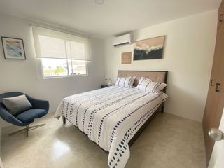 Foto 15 de Venta de casa dos plantas  modelo CAMELIA en etapa Serena de Casalaguna- vial 1 - Cerca Rioc. Dorado