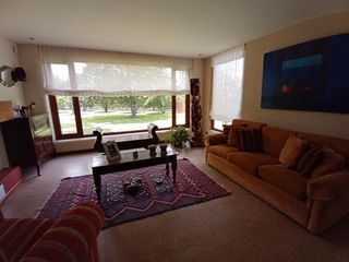 Foto 7 de VENTA CASA AMPLIA 4 DORMITORIOS en Puembo