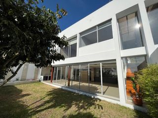 Casa Venta $299.000/renta $1.700 Cumbaya - Tanda Urbanizacion: 3 Dorm. 290 m.