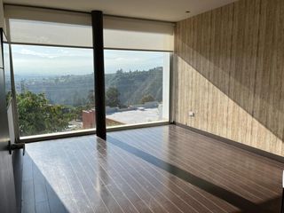 Casa Venta $299.000/renta $1.700 Cumbaya - Tanda Urbanizacion: 3 Dorm. 290 m.