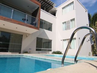 Foto 5 de AMPLIA CASA EN VENTA CON DOS PISCINAS- LOMA LINDA I - PIURA