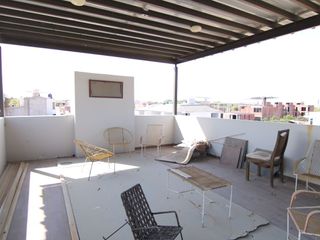 Foto 17 de AMPLIA CASA EN VENTA CON DOS PISCINAS- LOMA LINDA I - PIURA