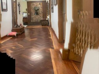 Vendo casa con oficina. Muy bien ubicada en Niza antigua