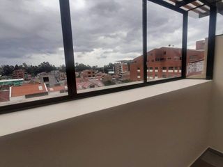 Departamento de Venta en Avenida Doce de Octubre, Cuenca, Ecuador