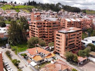 DEPARTAMENTO EN VENTA, SEMIAMOBLADO, SECTOR GRAN COLOMBIA EN CUENCA ECUADOR.