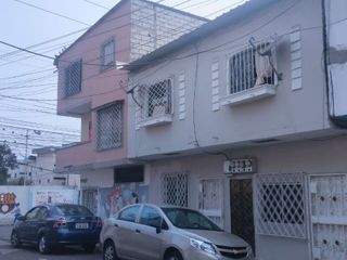 Se vende casa rentera junto a Bloques Valdivia sur Guayaquil