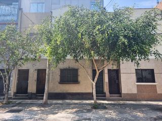 Foto 1 de Lince Venta  Casa Planta Baja amplia e iluminada 134.44m2 a $165,000 en Calle. Mariscal Miller Cdra. 23 Lince.