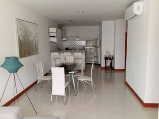 Foto 2 de Alquiler de departamento amoblado de 3 dormitorios en Santa Cecilia