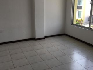 Foto 4 de Casa de Venta en Urbanización Floresta, Santo Domingo de los Tsáchilas