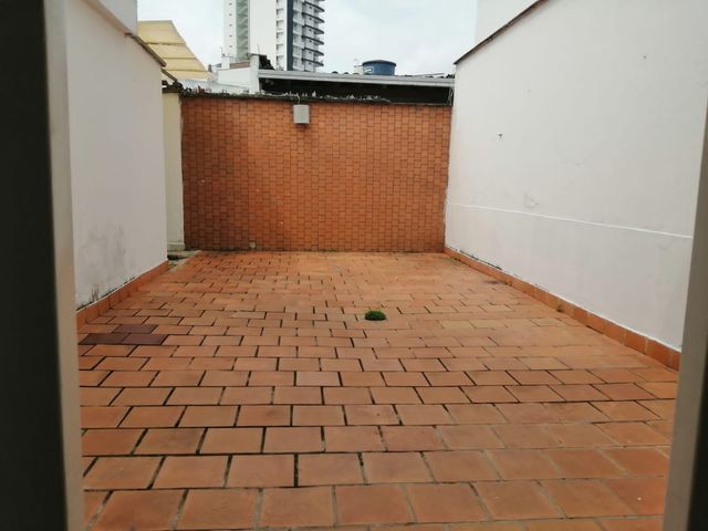ARRIENDO CASA COMERCIAL