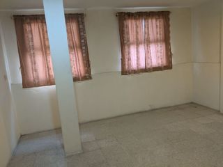Foto 9 de Casa de venta de dos plantas en Sauces 2 de 7 dormitorios Guayaquil Ecuador