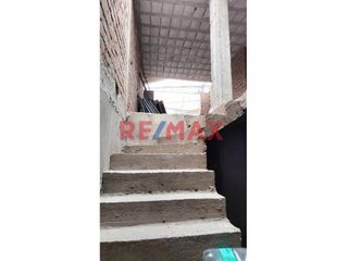 Foto 6 de Se Vende Casa De 2 Pisos En Casco Gris Terreno 131.50M² A Unas Cuadras De Mall Aventura Plaza Urb. La Esmeralda