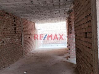 Foto 9 de Se Vende Casa De 2 Pisos En Casco Gris Terreno 131.50M² A Unas Cuadras De Mall Aventura Plaza Urb. La Esmeralda