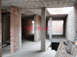 Foto 12 de Se Vende Casa De 2 Pisos En Casco Gris Terreno 131.50M² A Unas Cuadras De Mall Aventura Plaza Urb. La Esmeralda