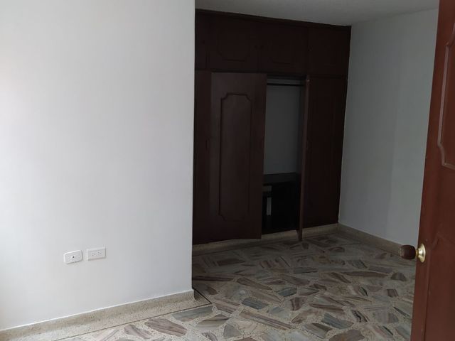 Venta - Casa  Barrio Ingenio - Inversión