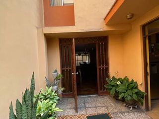 Foto 2 de HERMOSA CASA SAN LUIS