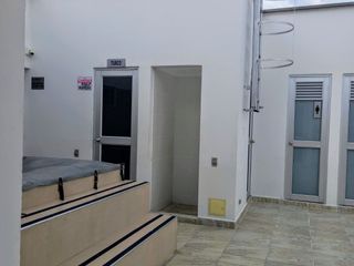 AMPLIO APARTAMENTO DE 98-M2 EN PRECIO DE OFERTA