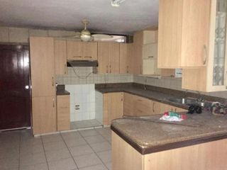 Foto 2 de CASA CON USO DE SUELO COMERCIAL EN VENTA EN KENNEDY NORTE