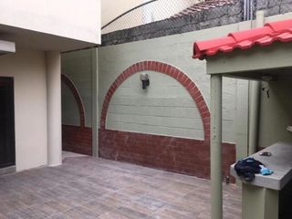 Foto 10 de CASA CON USO DE SUELO COMERCIAL EN VENTA EN KENNEDY NORTE