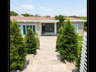 Foto 4 de Casa Campestre Moderna: Estilo Natural, Full Relax y Lujo
