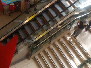 Foto 2 de LOCAL COMERCIAL DE 6MTRS EN EXCLUSIVO CENTRO COMERCIAL GAMMA EN GAMARRA