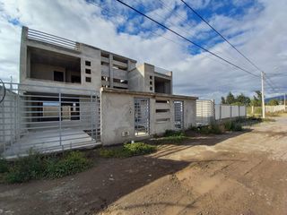 Foto 4 de CASA EN OBRA GRIS ECU 911