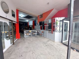 Foto 6 de ALQUILER DE LOCAL CERCA DE COMISARIATO LA TRONCAL