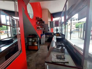 Foto 4 de ALQUILER DE LOCAL CERCA DE COMISARIATO LA TRONCAL