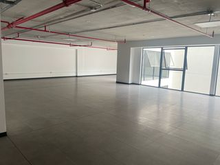 Foto 1 de ALQUILO OFICINA ESTRENO EN EDIFICIO EMPRESARIAL DE BARRANCO US$ 3,804 DÓLARES