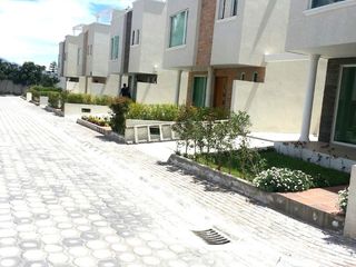 Foto 4 de Casa de Oportunidad en Venta Totalmente Independiente, Puembo